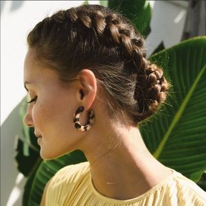MACHETE Lucite Hoop Earrings in Blonde Tortoise